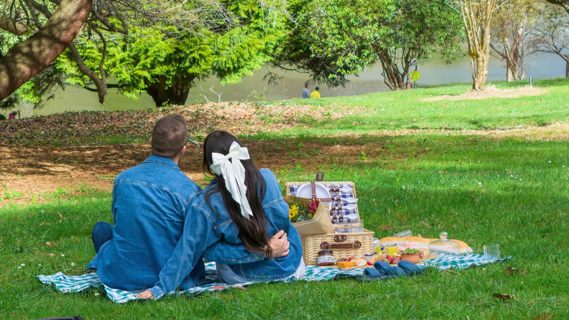Half-Day Dandenong Ranges Gourmet Mystery Picnic with Hot Drink & Produce Trail