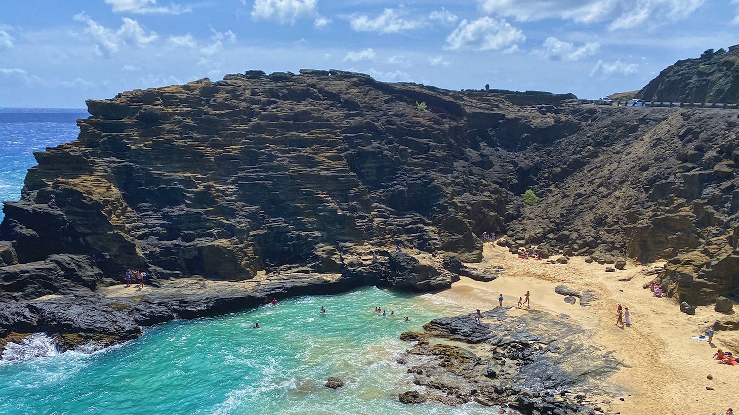 Full-Day Outdoor Tour with Guided Diamond Head Hike, North Shore Visit & Roundtrip Hotel Transfers 1