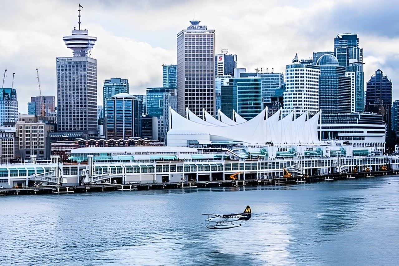 Vancouver City Highlights Full-Day Guided Tour