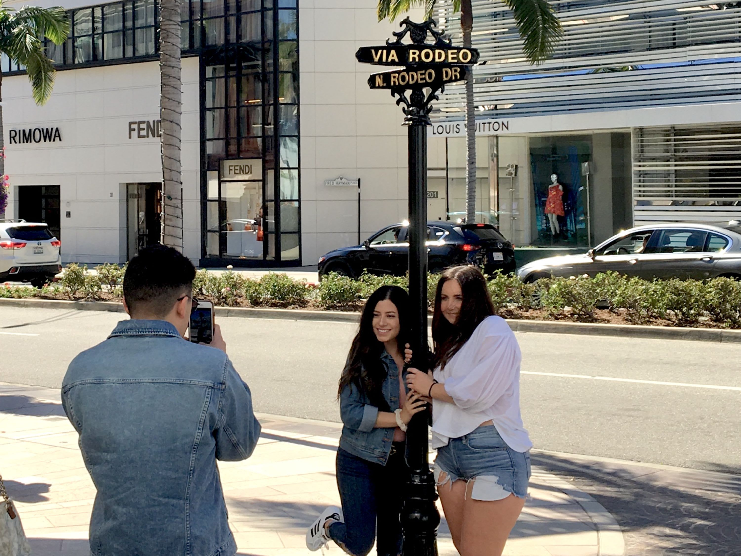 LA City and Beaches Iconic Day Tour with Optional Transfers 7