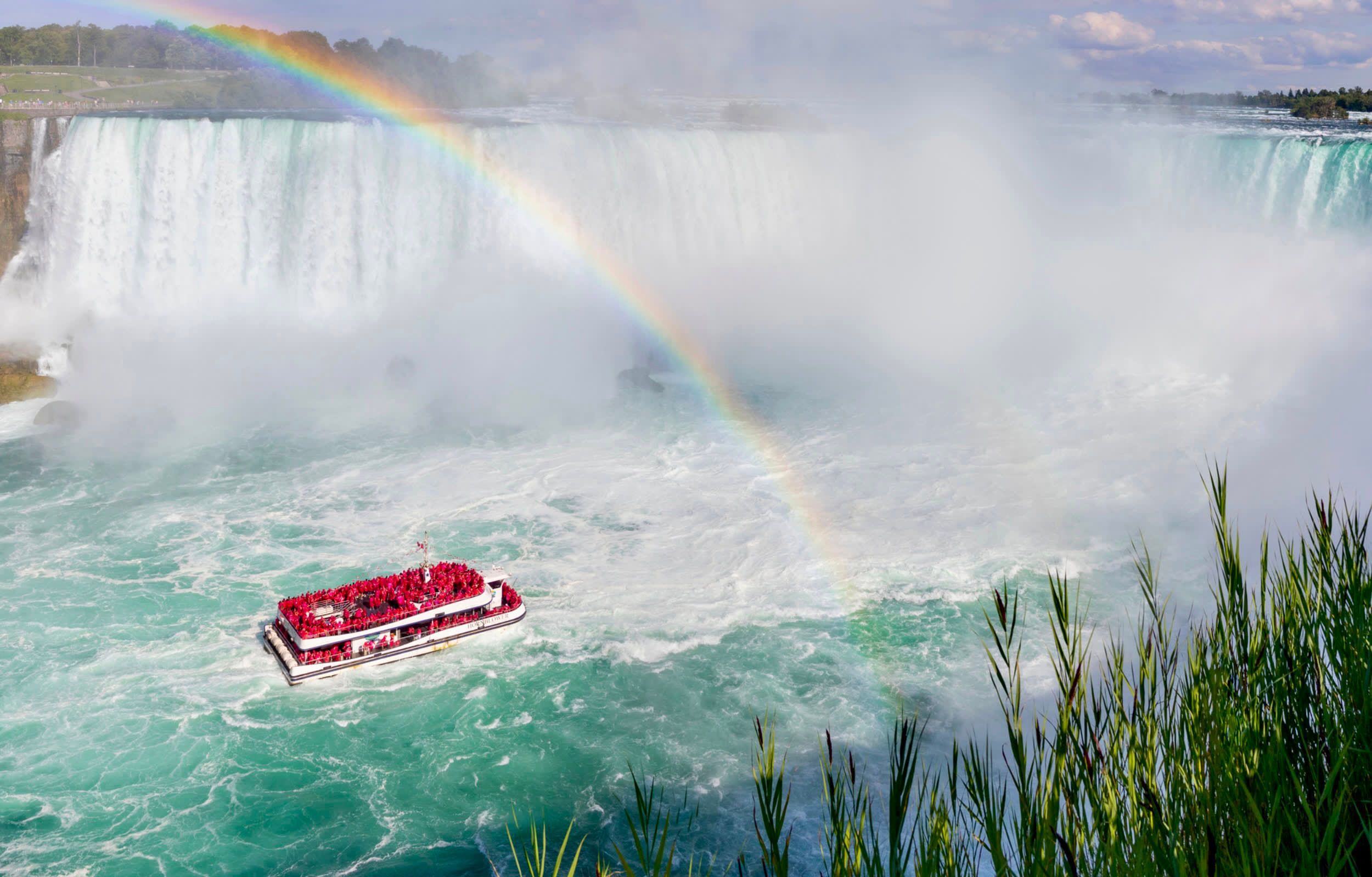 Toronto Niagara Falls Day Tour with Boat Cruise