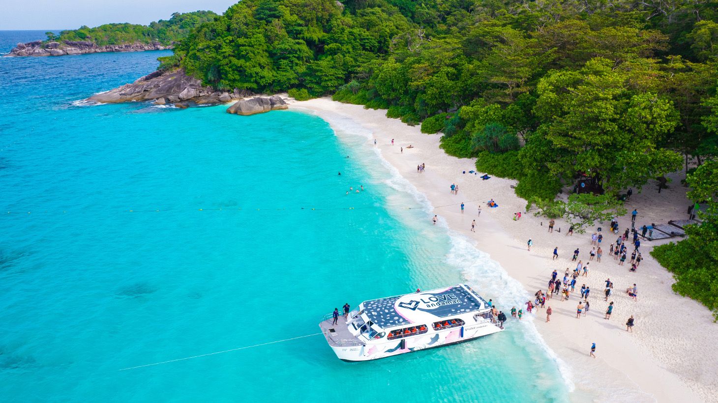 Khao Lak: Full-Day Similan Islands Tour with Lunch, Snorkelling Equipment & High-Speed Catamaran Transfers