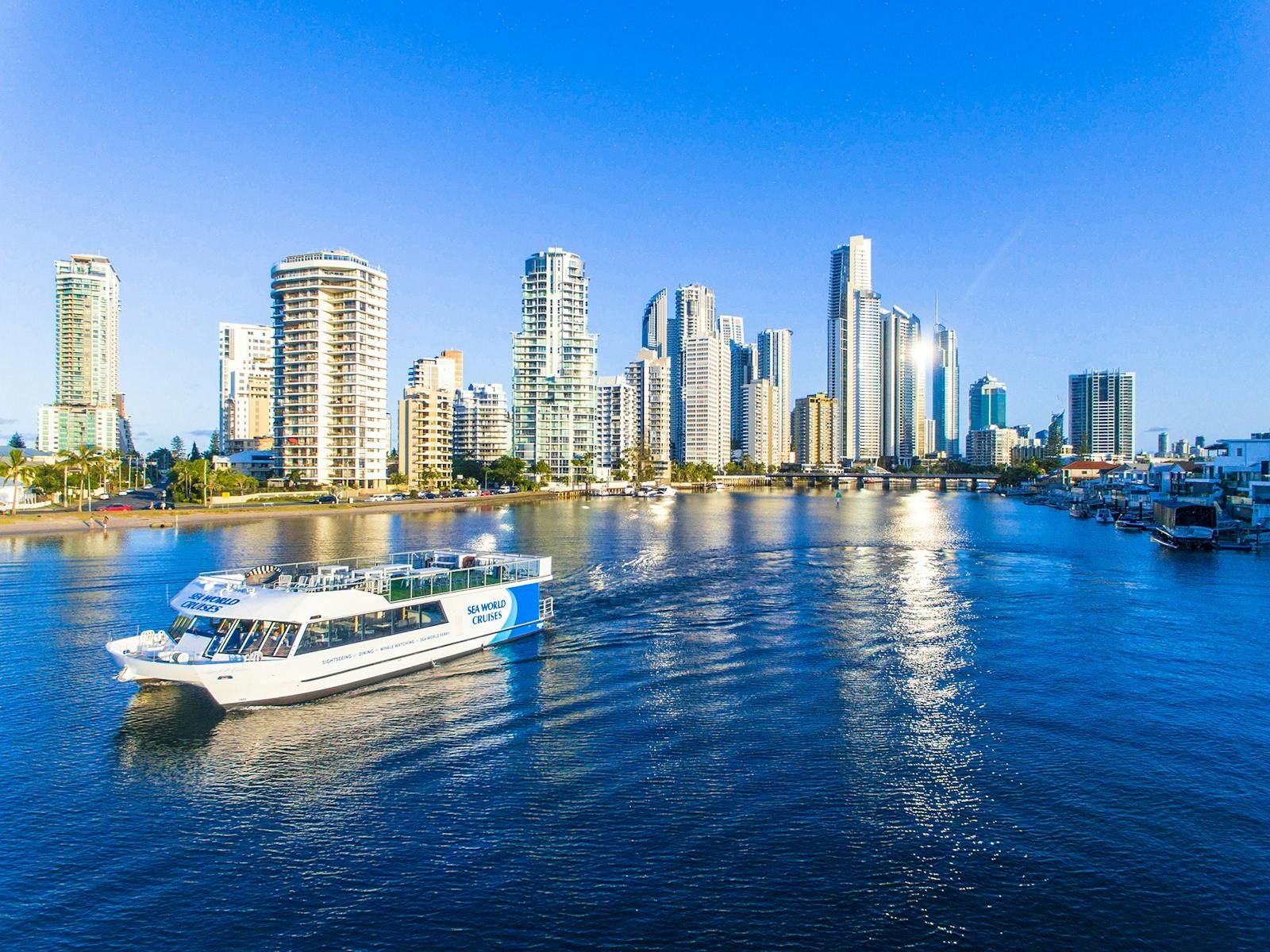 2.5-Hour Gold Coast Sightseeing Cruise with Buffet Dinner & Live Music
