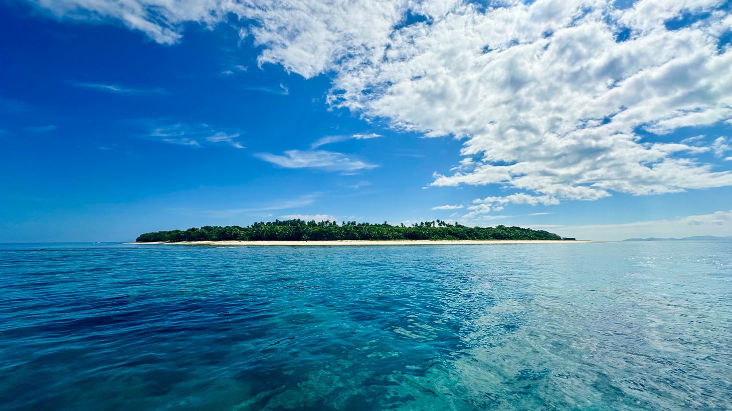 Full-Day Kadavu Lailai Private Beach Tour with Snorkelling and Buffet Lunch