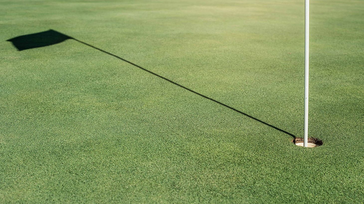 Take a Swing at an 18-Hole Golf Package at Goonawarra Public Golf Course 2