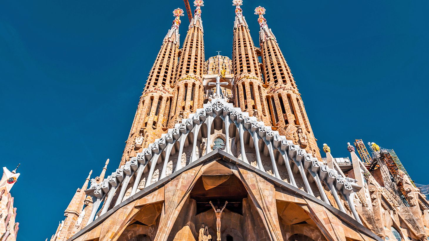 Visite privée d’une demi-journée consacrée à Antoni Gaudí avec entrée au Park Güell et à la Sagrada Familia 3