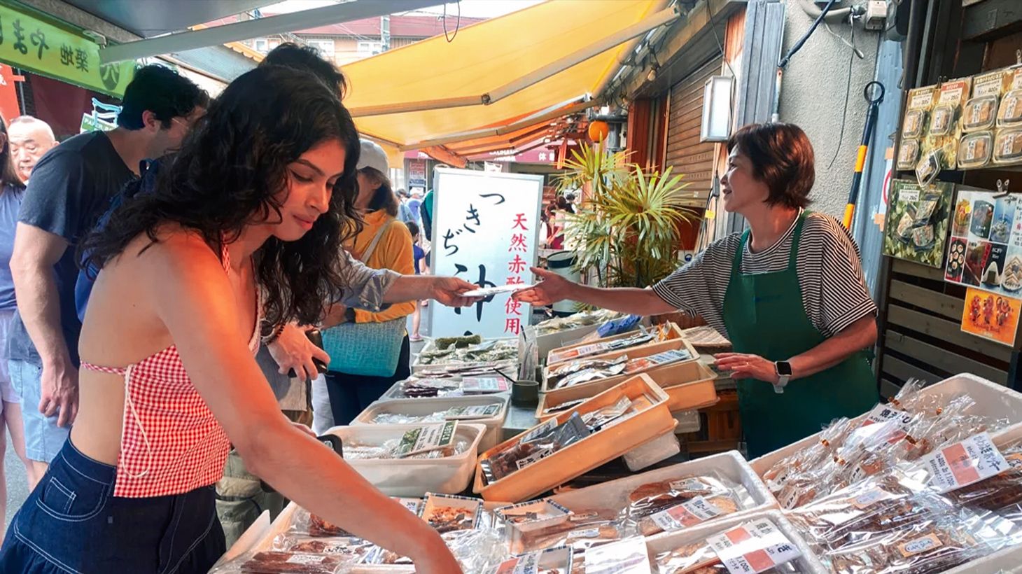 Half-Day Tsukiji Fish Market Tour with Seafood Lunch & Tastings 7