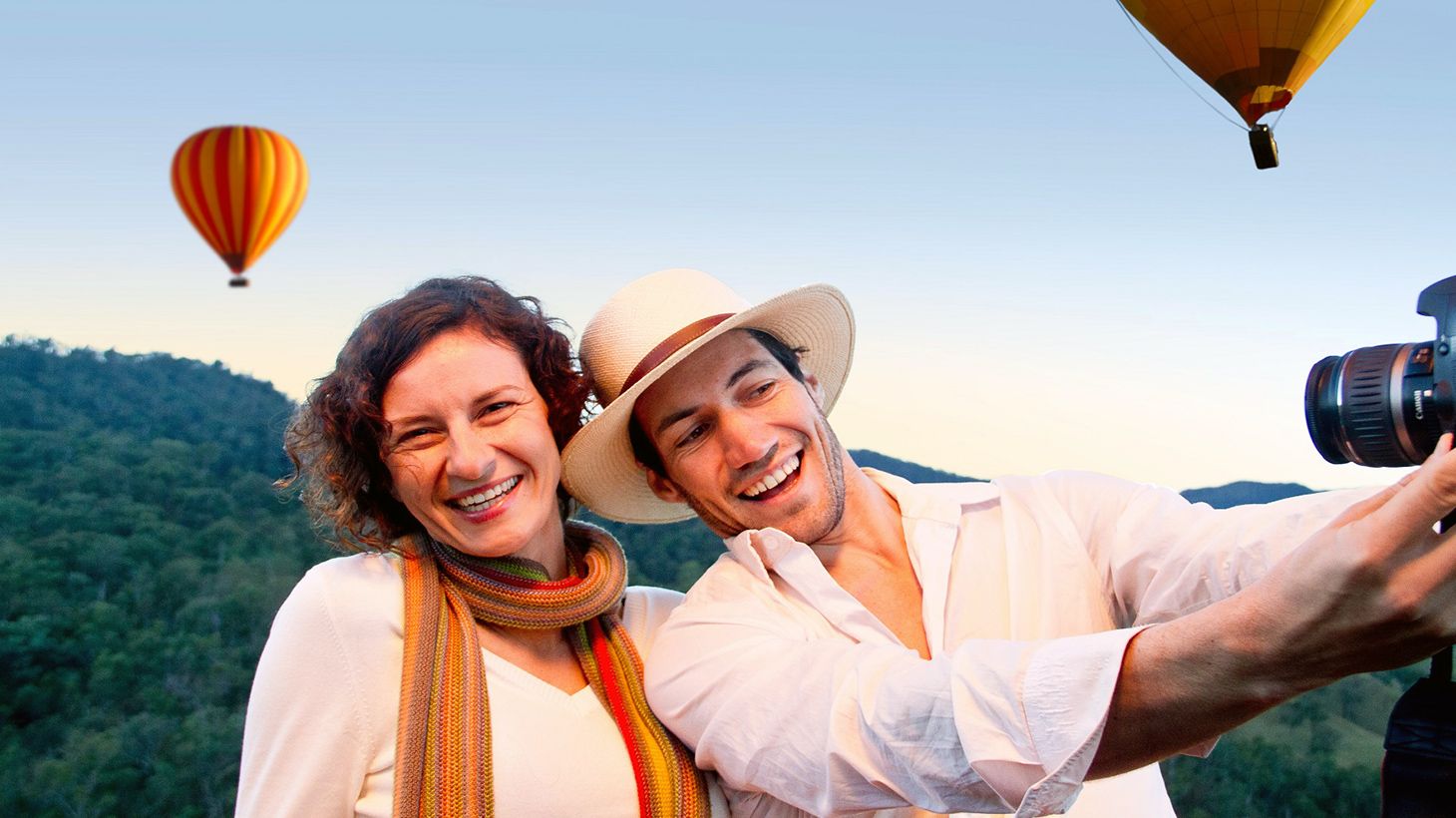 Early Morning Hot Air Balloon Flight with Vineyard Breakfast & Sparkling Wine 1