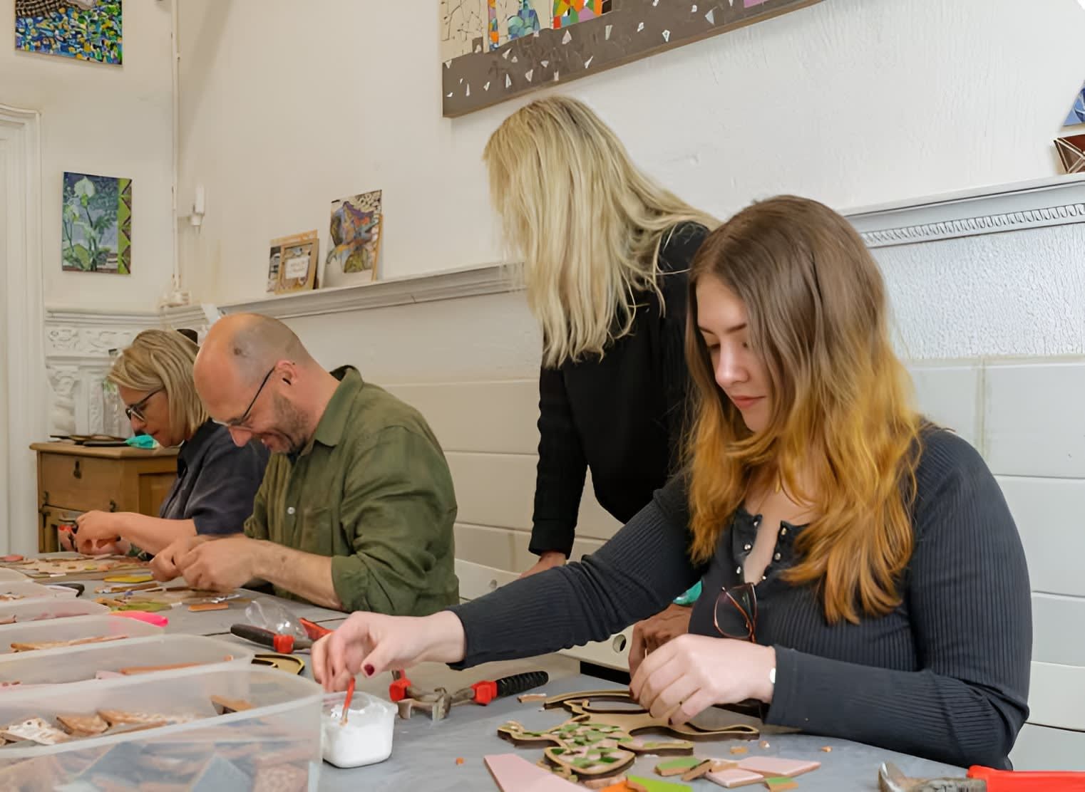 Trencadis Mosaic Class in Barcelona