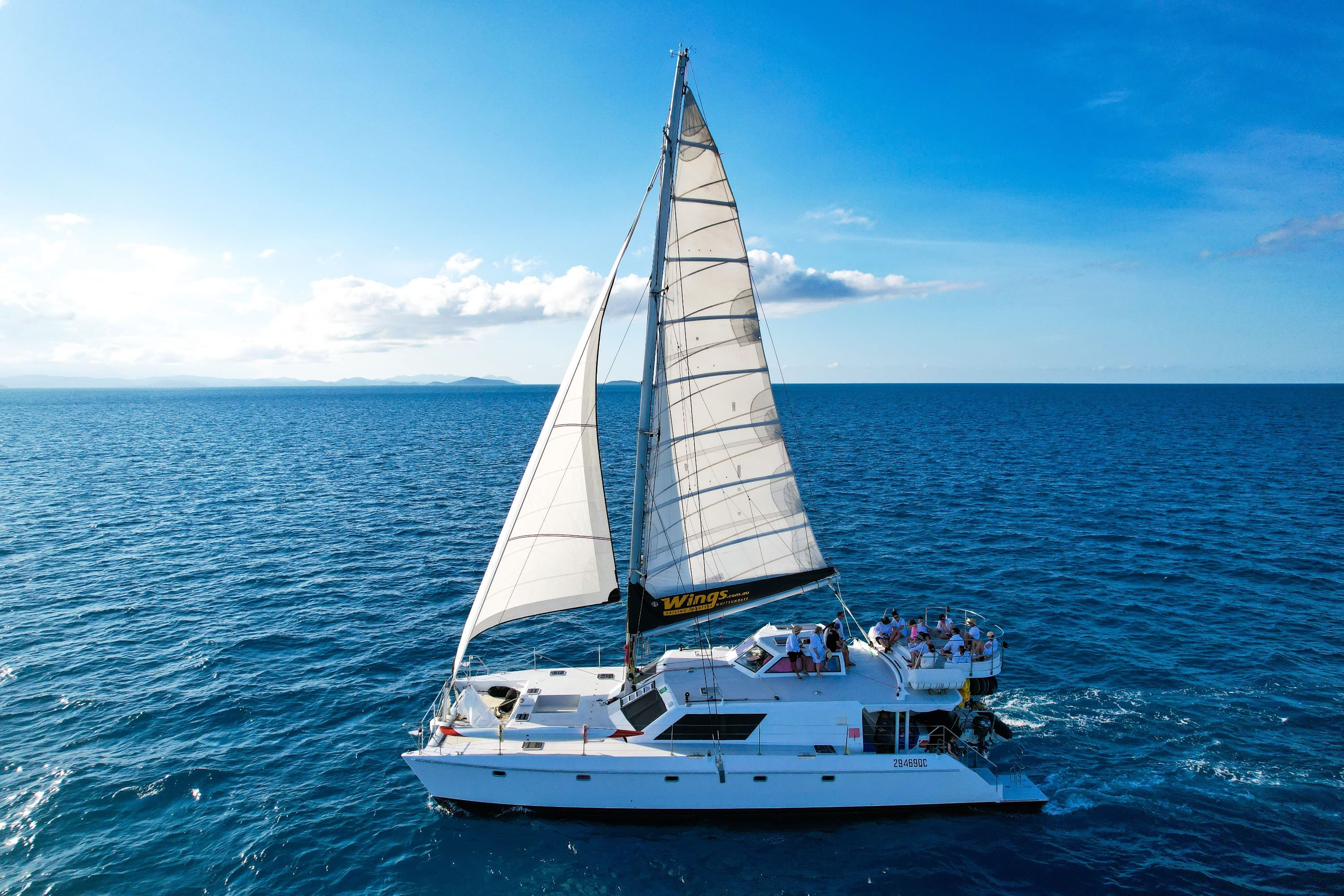 Premium Whitsunday Islands Sail, SUP & Snorkel Tour