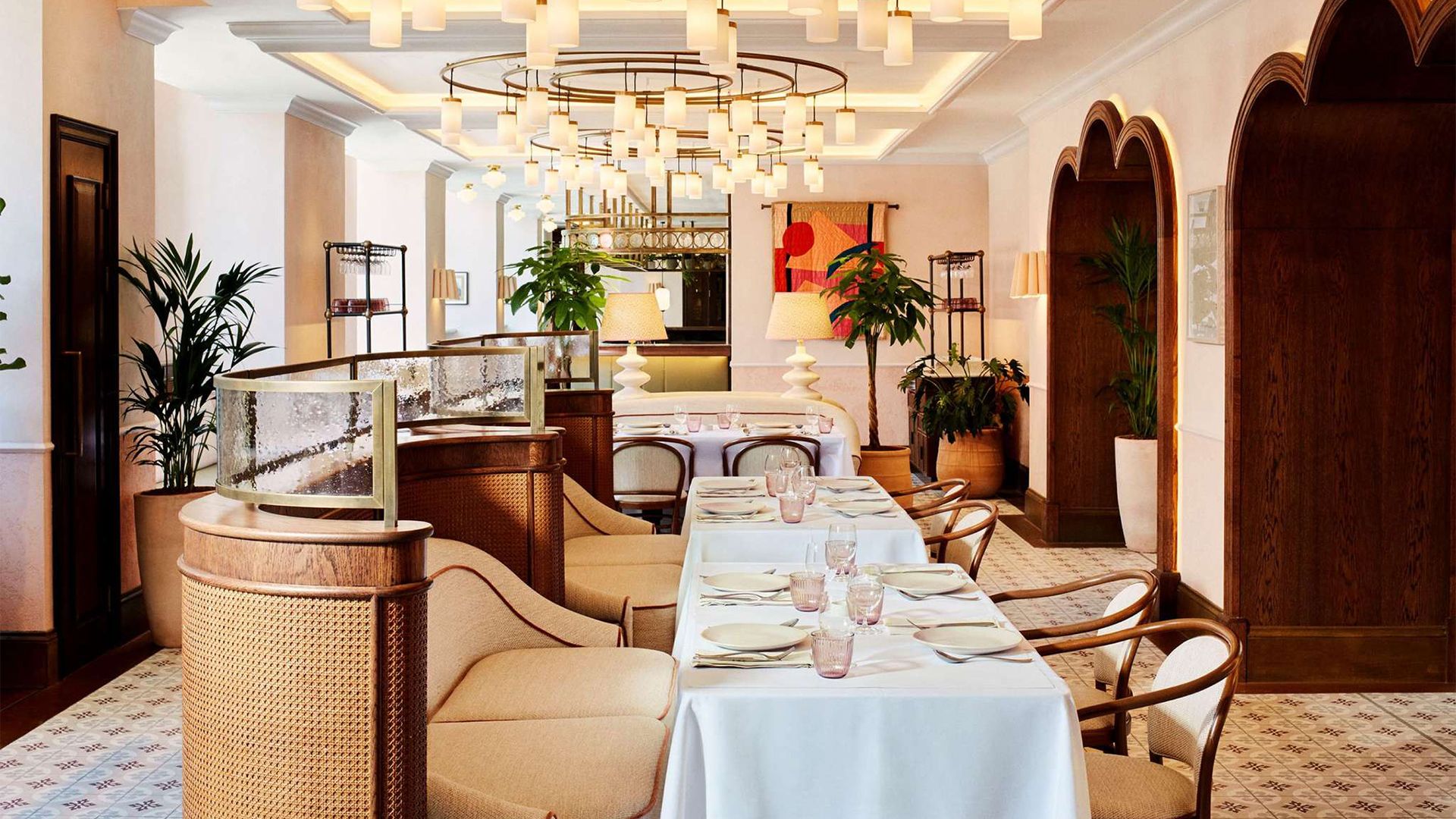 Central London Bohemian Hideaway near St. Paul's Cathedral with Onsite Restaurant