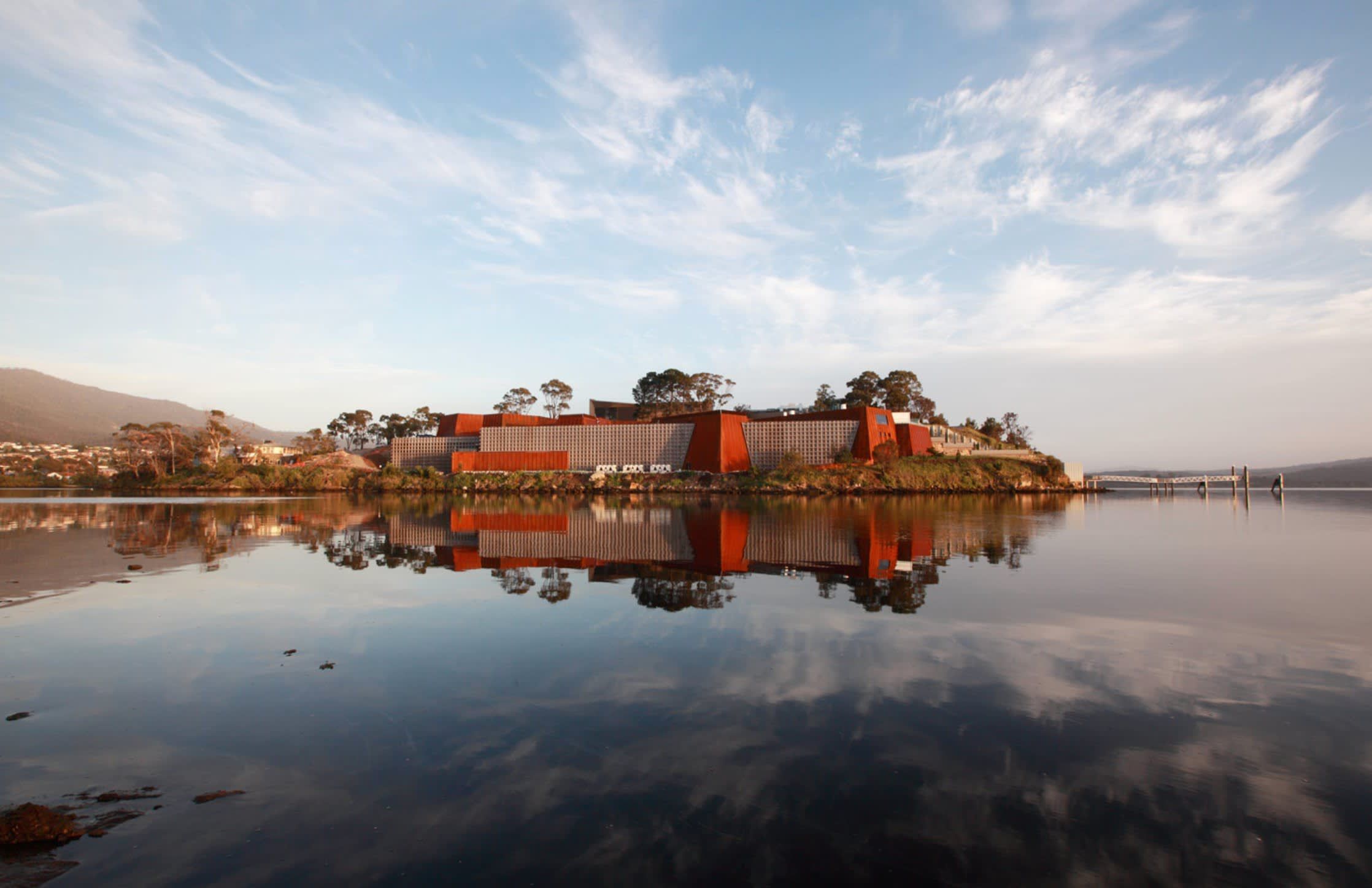 MONA Boat Cruise and Hobart City Morning Tour 1