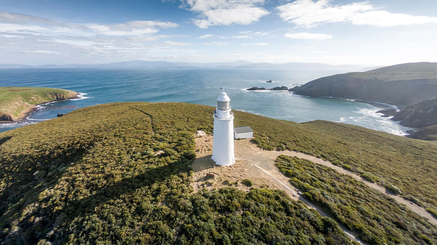 Full-Day Bruny Island Sightseeing with Lunch, Local Tastings & Cape Bruny Lighthouse Tour 2