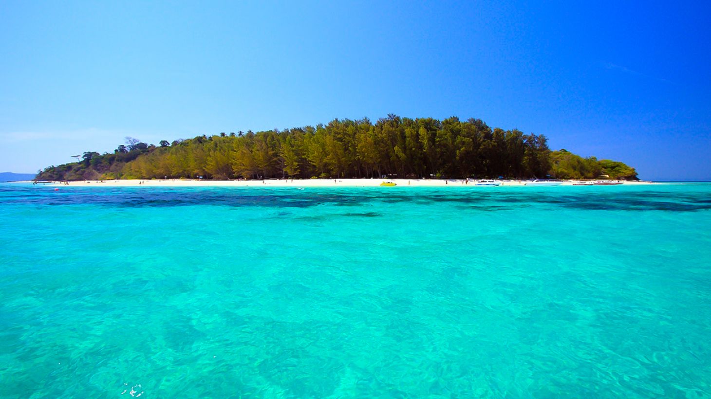 Early Bird Phi Phi Islands Full-Day Cruise with Lunch, Snorkelling & Return Transfers 5