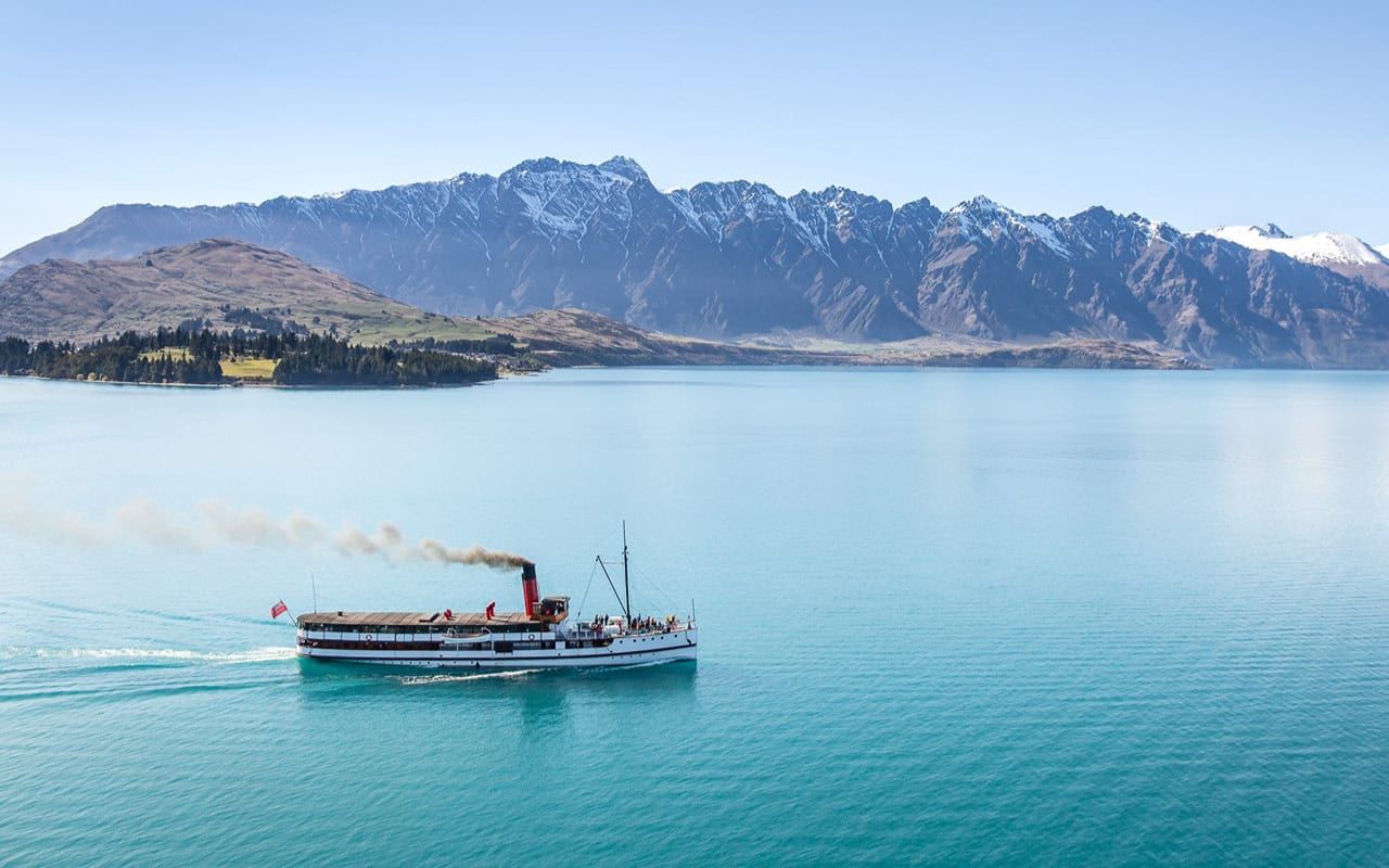 Visite d’une demi-journée de la cave Gibbston Valley avec croisière à bord du TSS Earnslaw