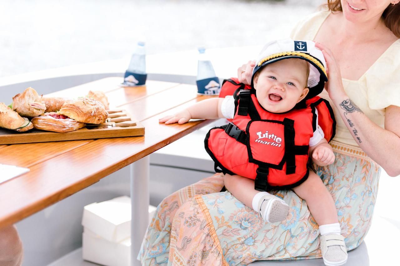Three-Hour Electric Boat Hire Along Brisbane River for Up to Eight People 2