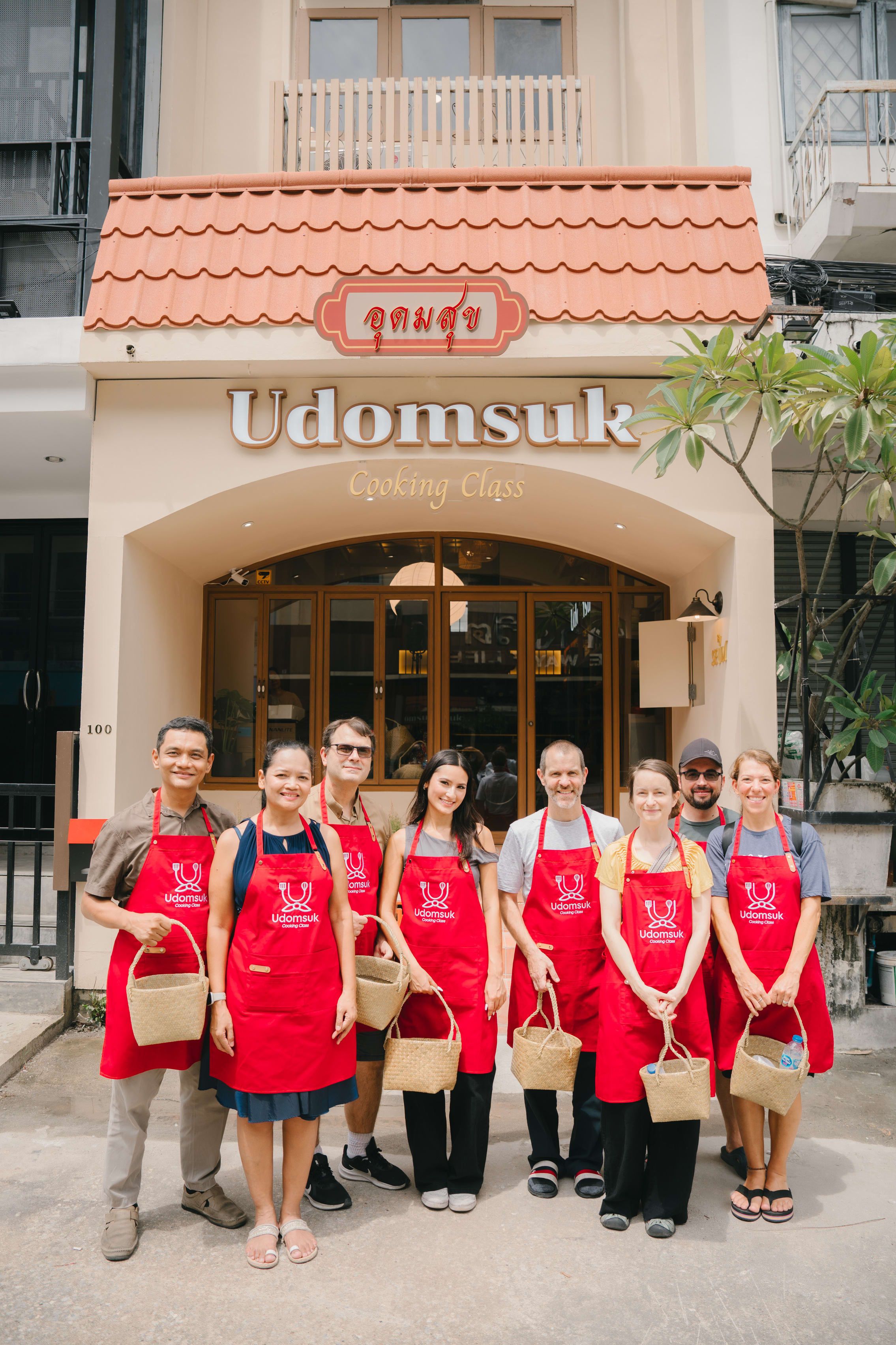 Bangkok Udomsuk Thai Cooking Class with Local Market Tour 2