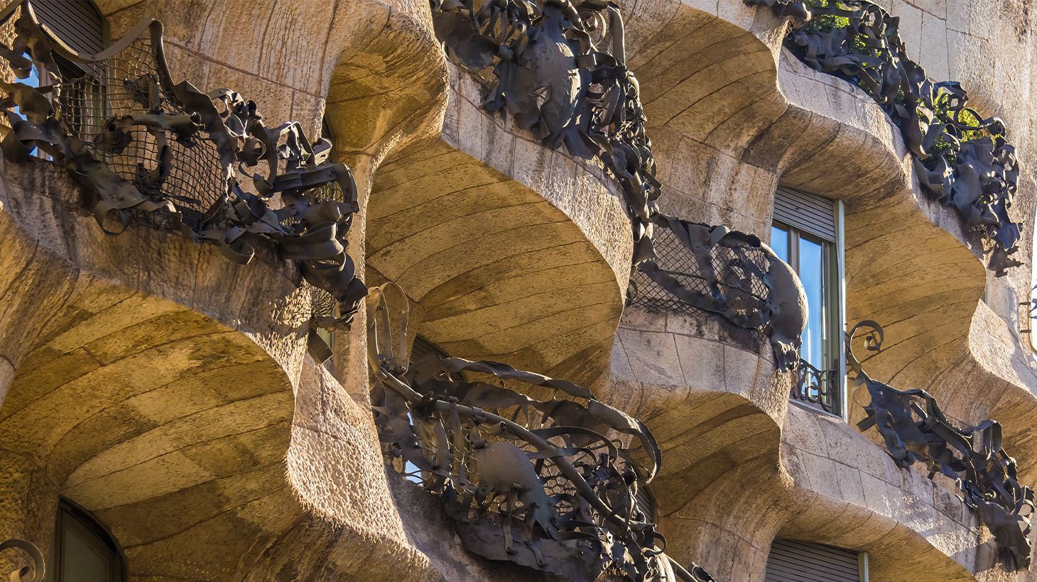 Visite privée d’une demi-journée consacrée à Antoni Gaudí avec entrée au Park Güell et à la Sagrada Familia 7