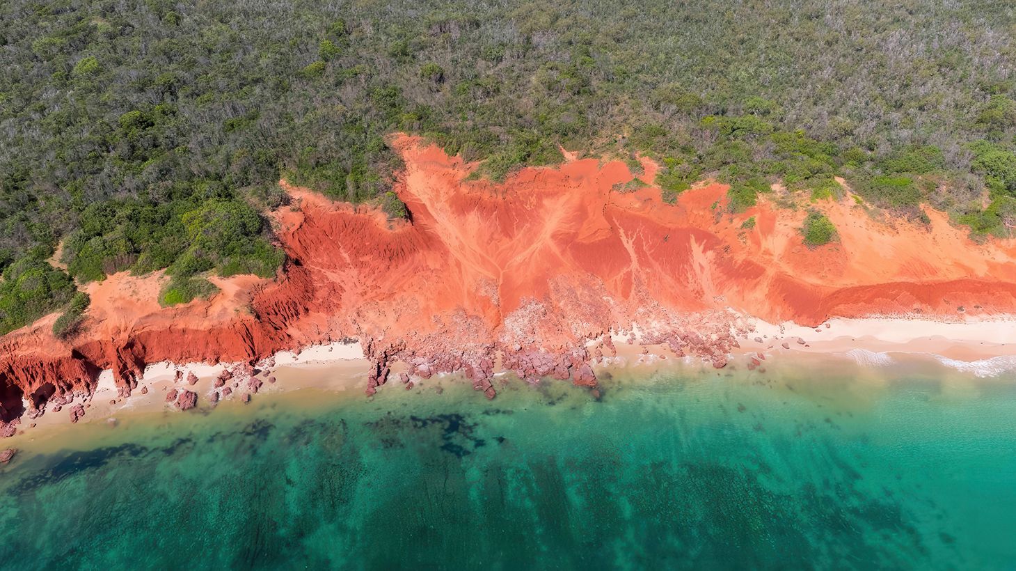 Admire Broome's Cliffs & Coast on a One-Hour Scenic Flight
